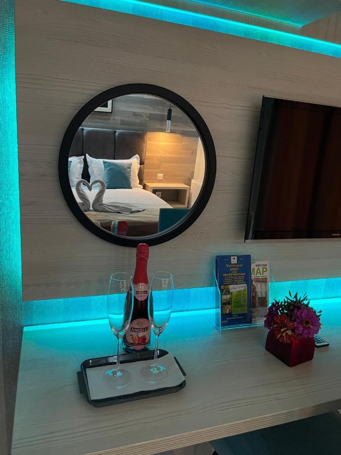 Voyage Cubic Adults Only Apartment Sibiu Ngoại thất bức ảnh